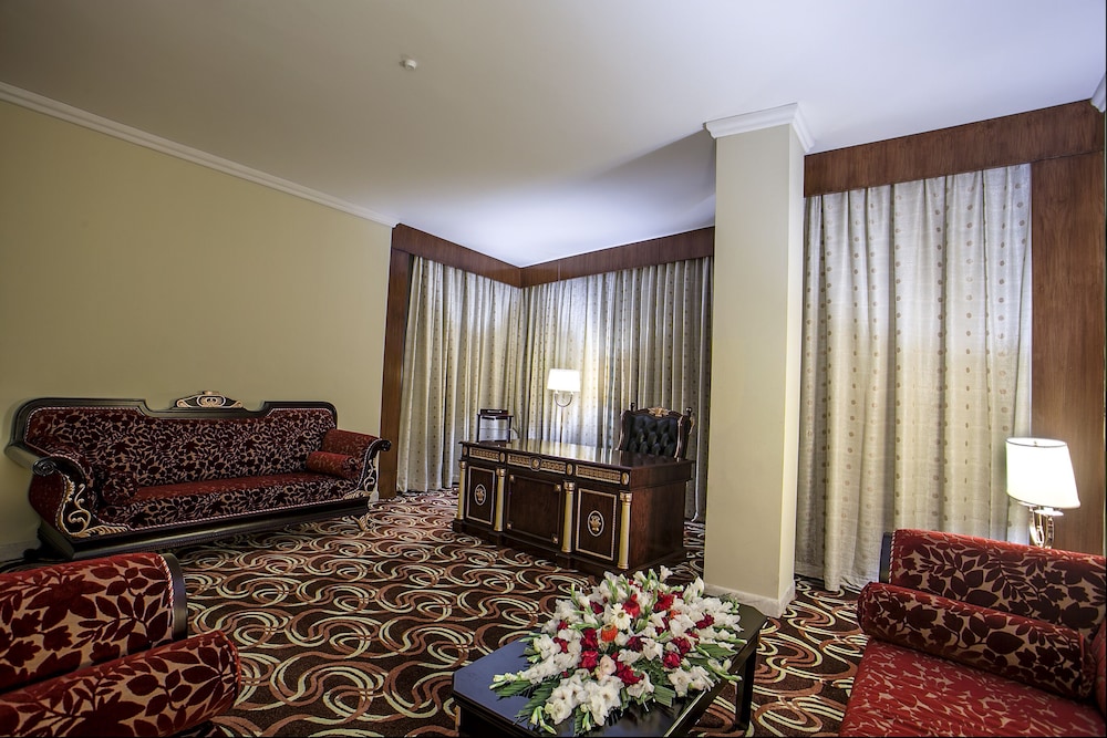 ROSE VIEW HOTEL 39/64