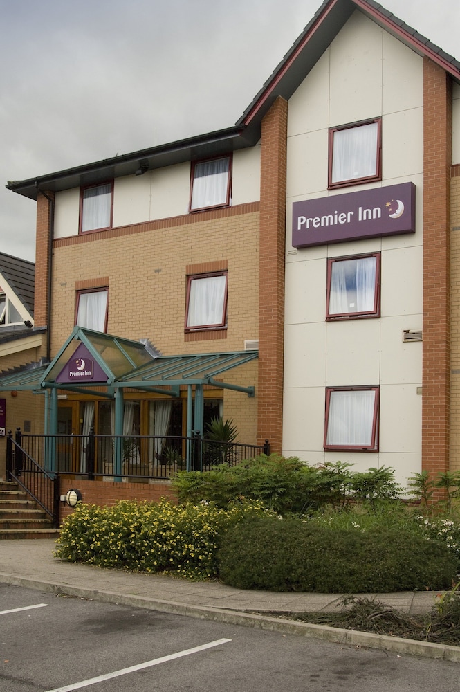 Premier Inn Harrogate South in HARROGATE