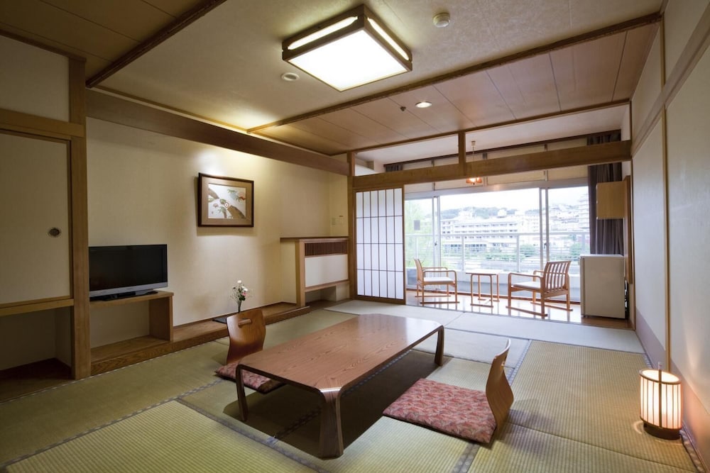 Biwako Grand Hotel 15/25