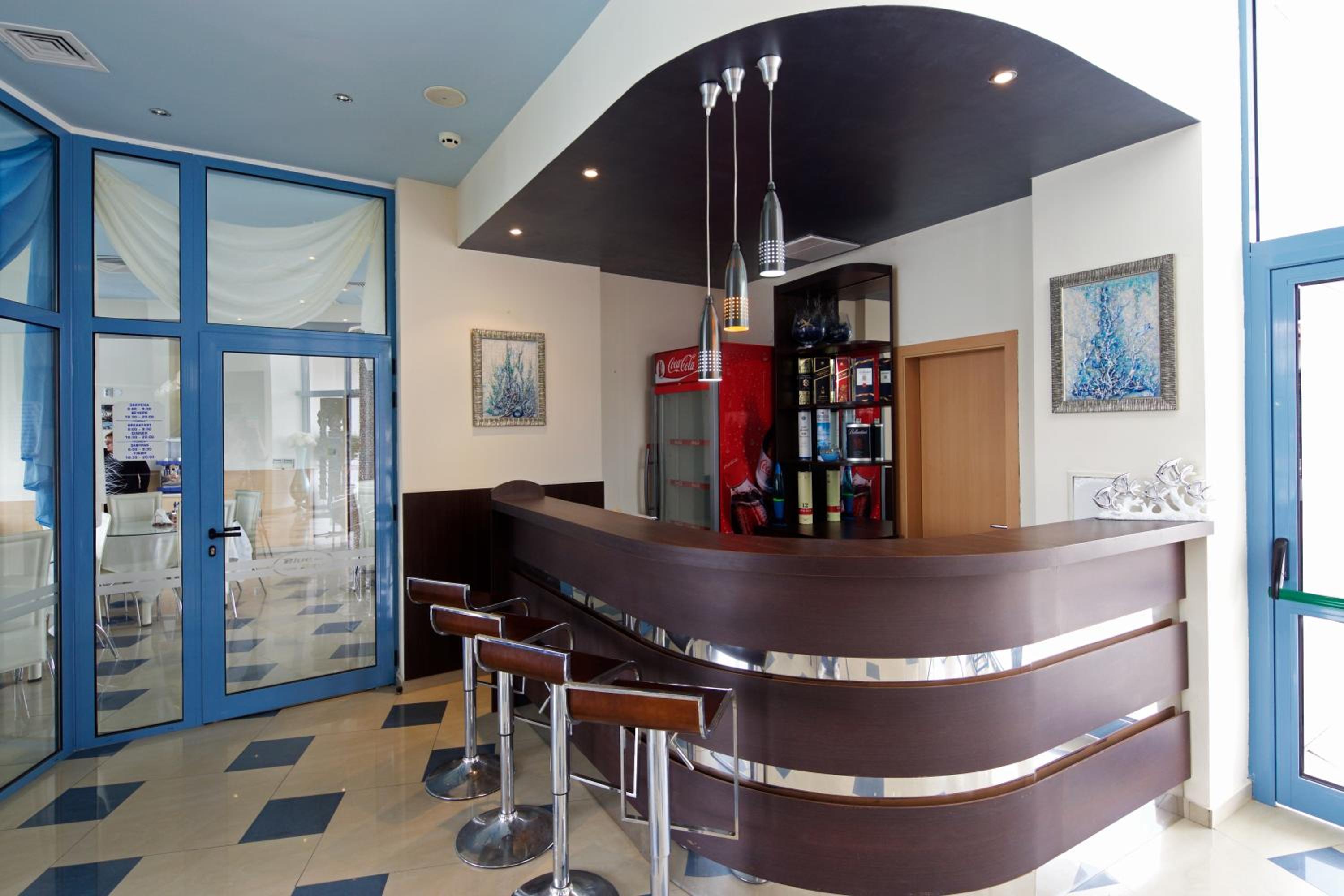 Blue Bay Hotel 6/50