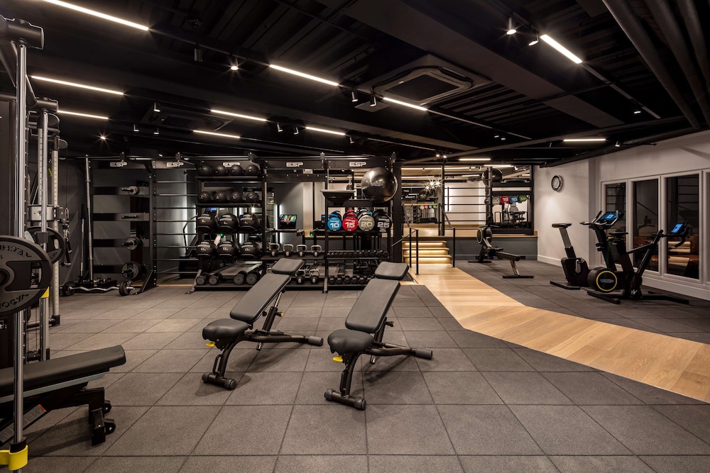Radisson Blu Hotel, London Heathrow 32/55