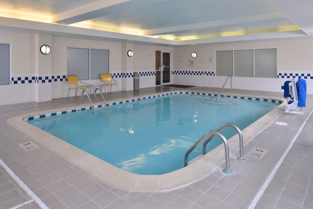 Fairfield Inn Suites By Marriott Gulfport 26/54