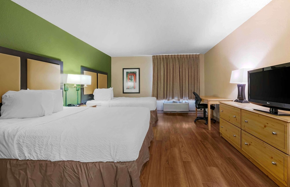 Extended Stay America Select Suites Orlando Southpark 10/56