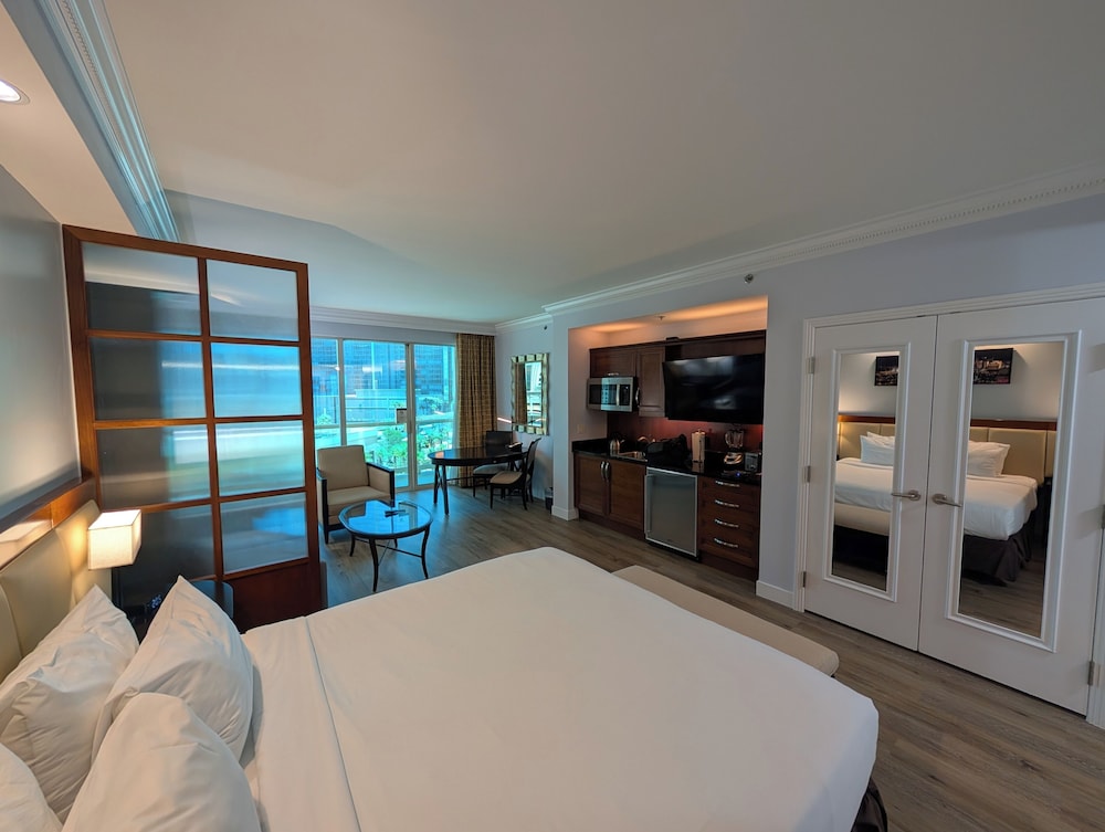 Jet Luxury Elite at The Signature 9/50