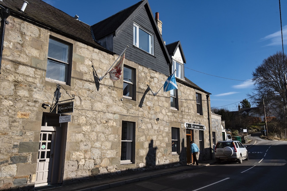 The Kirkmichael Hotel 35/41