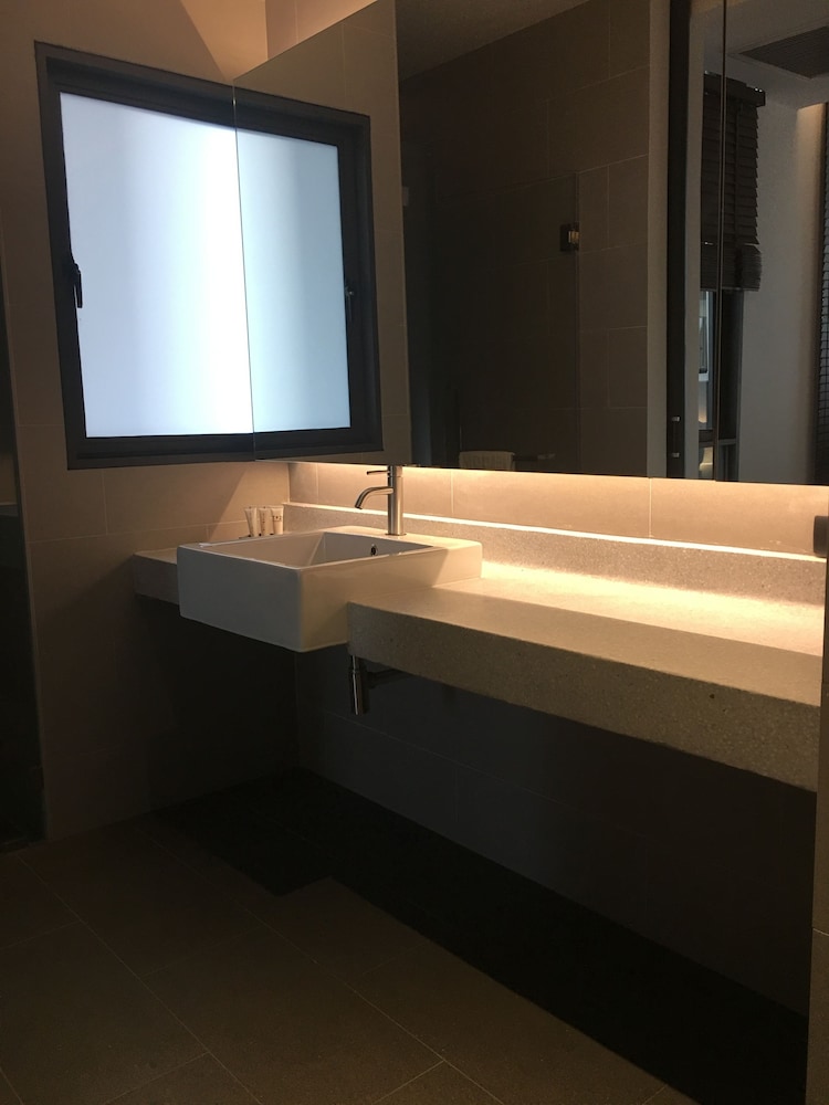 Norma Hotel Sathorn 48/50