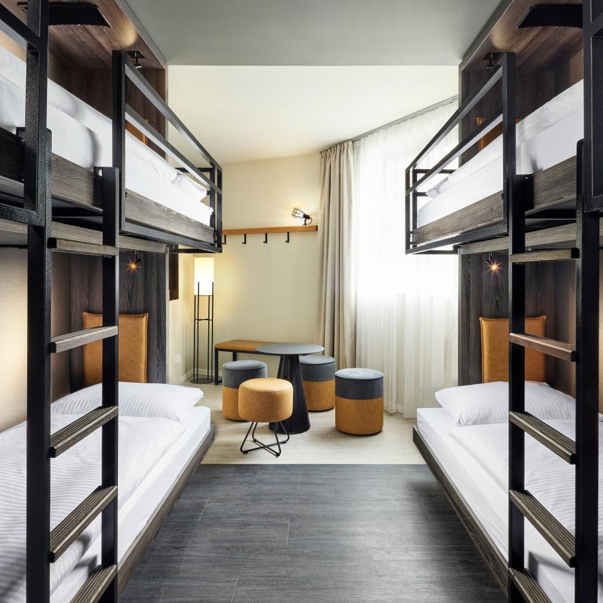 غرفة رباعية، H2 Hotel Saarbrucken 6/10