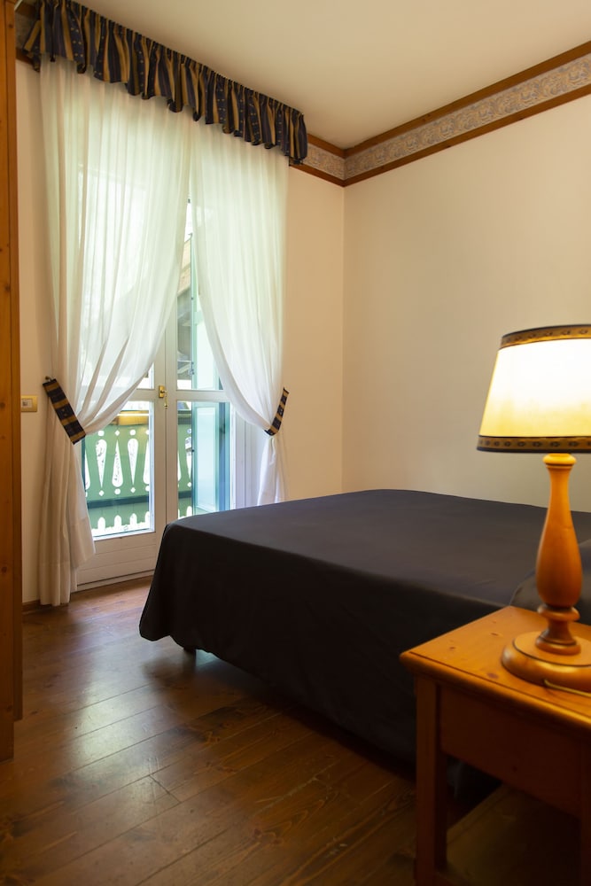 GRAND HOTEL MISURINA 46/87
