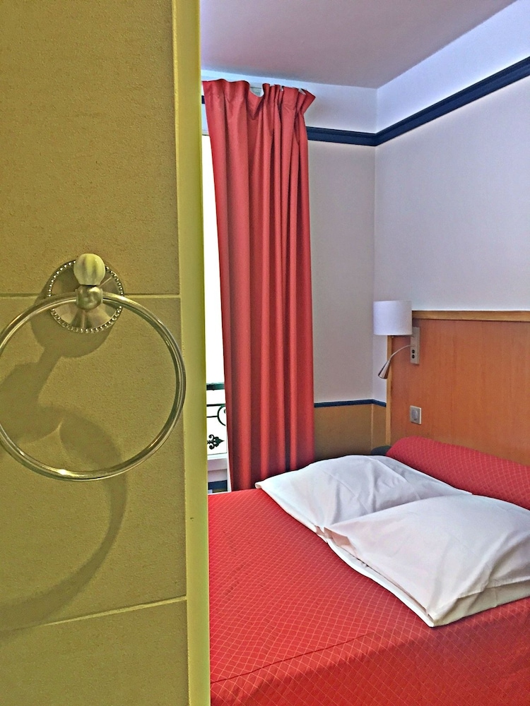 Hotel Marignan 30/67