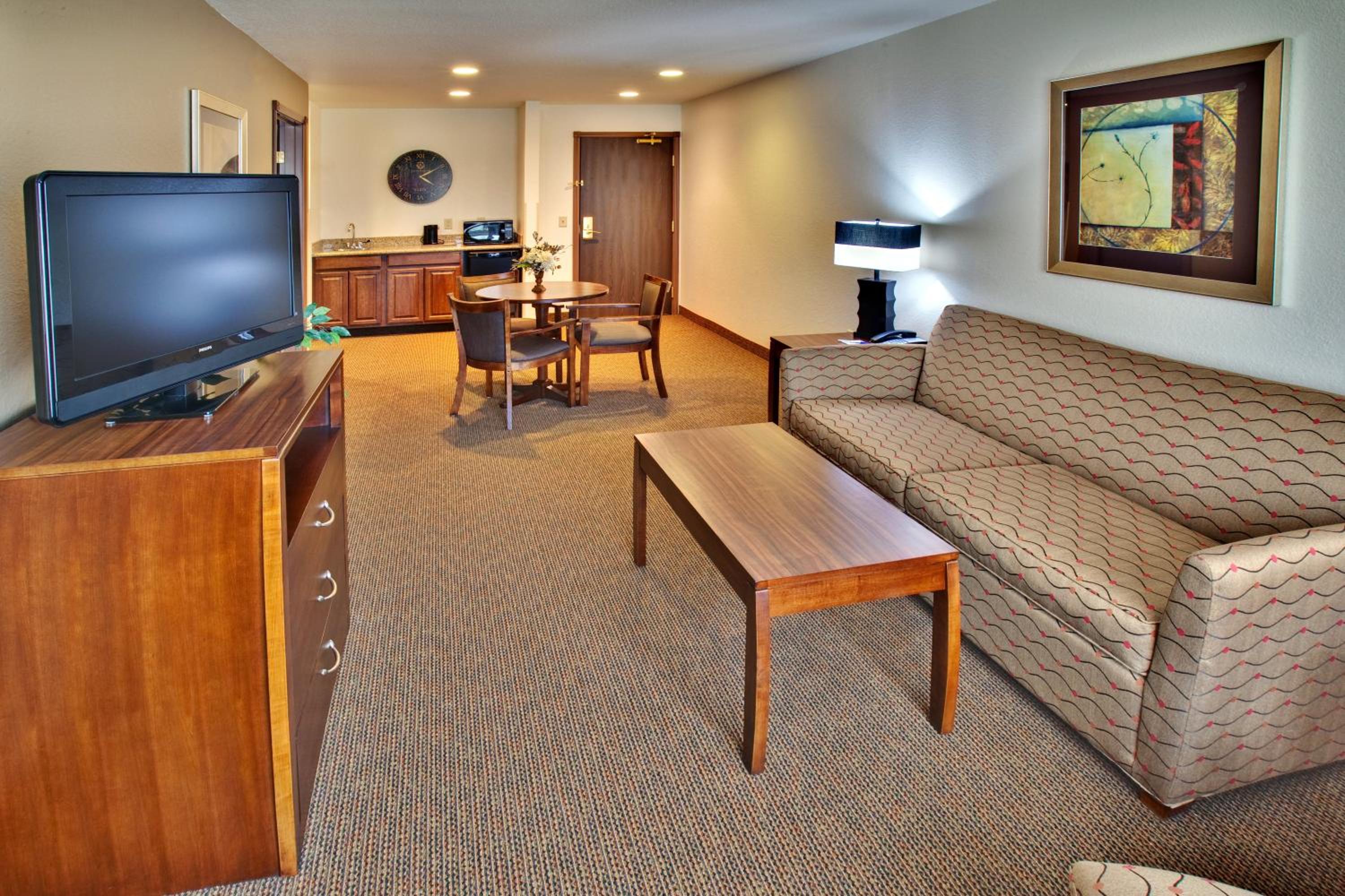 Mini, Suite, King Bed