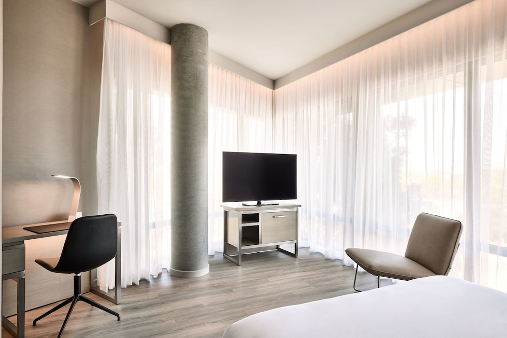 AC Hotel by Marriott Sunnyvale Moffett Park 36/48