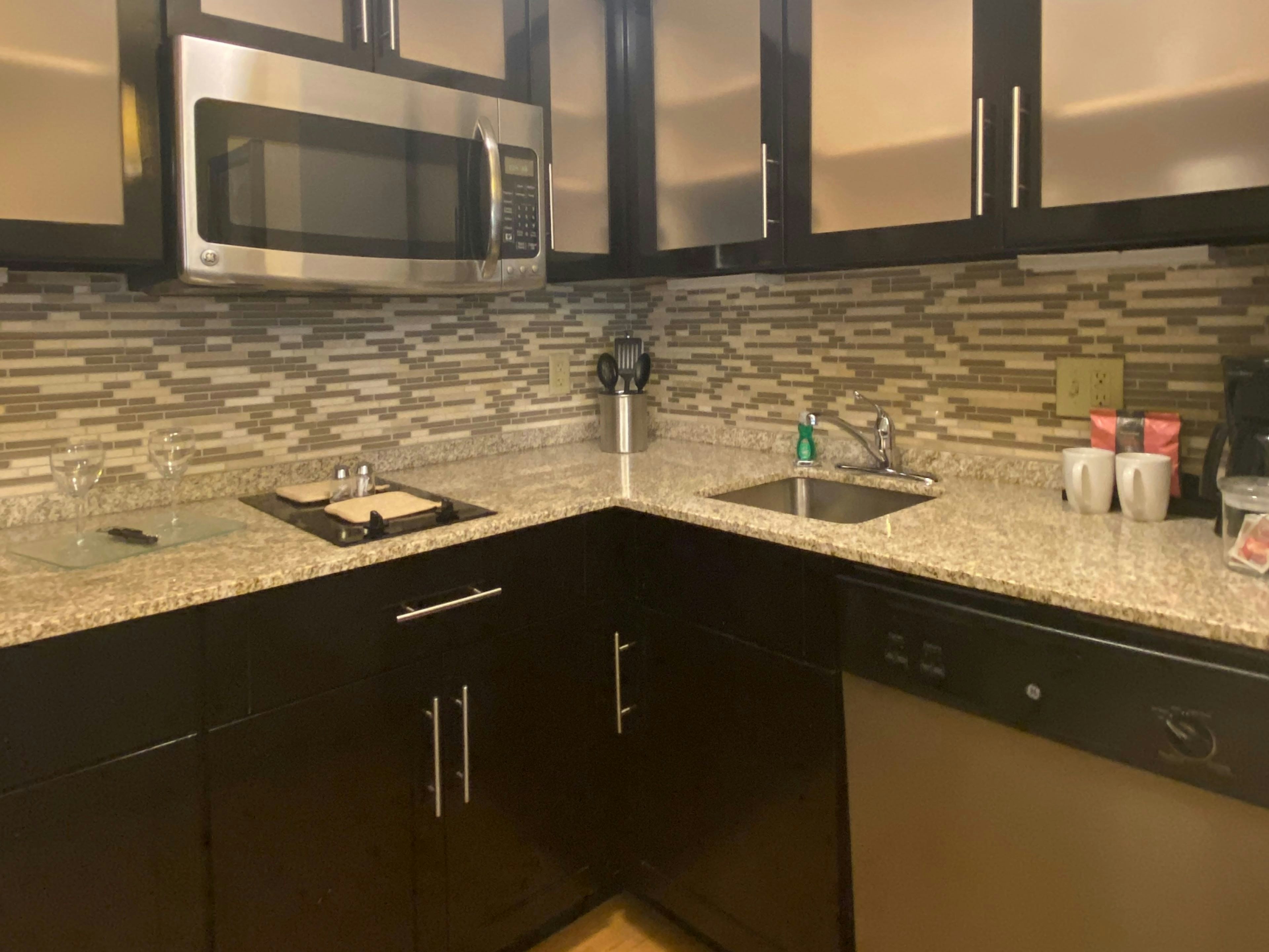Staybridge Suites Syracuse Liverpool 37/38