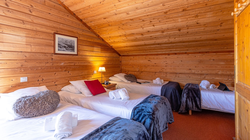LES CHALETS DE L ALTIPORT 16/50
