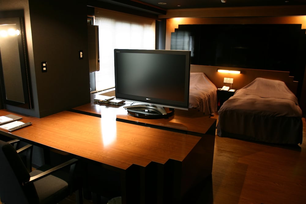 Saito Hotel 38/39