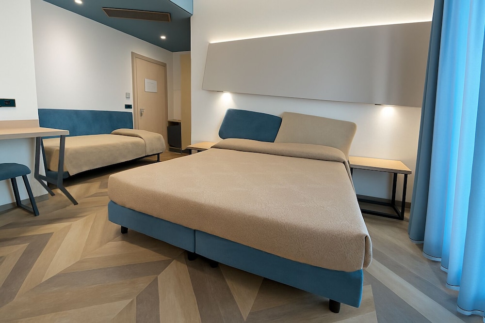 Color Hotel Rimini 36/69
