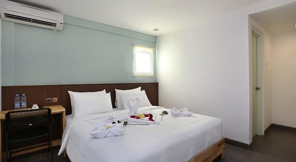 Duo Legian Hotel 4/16