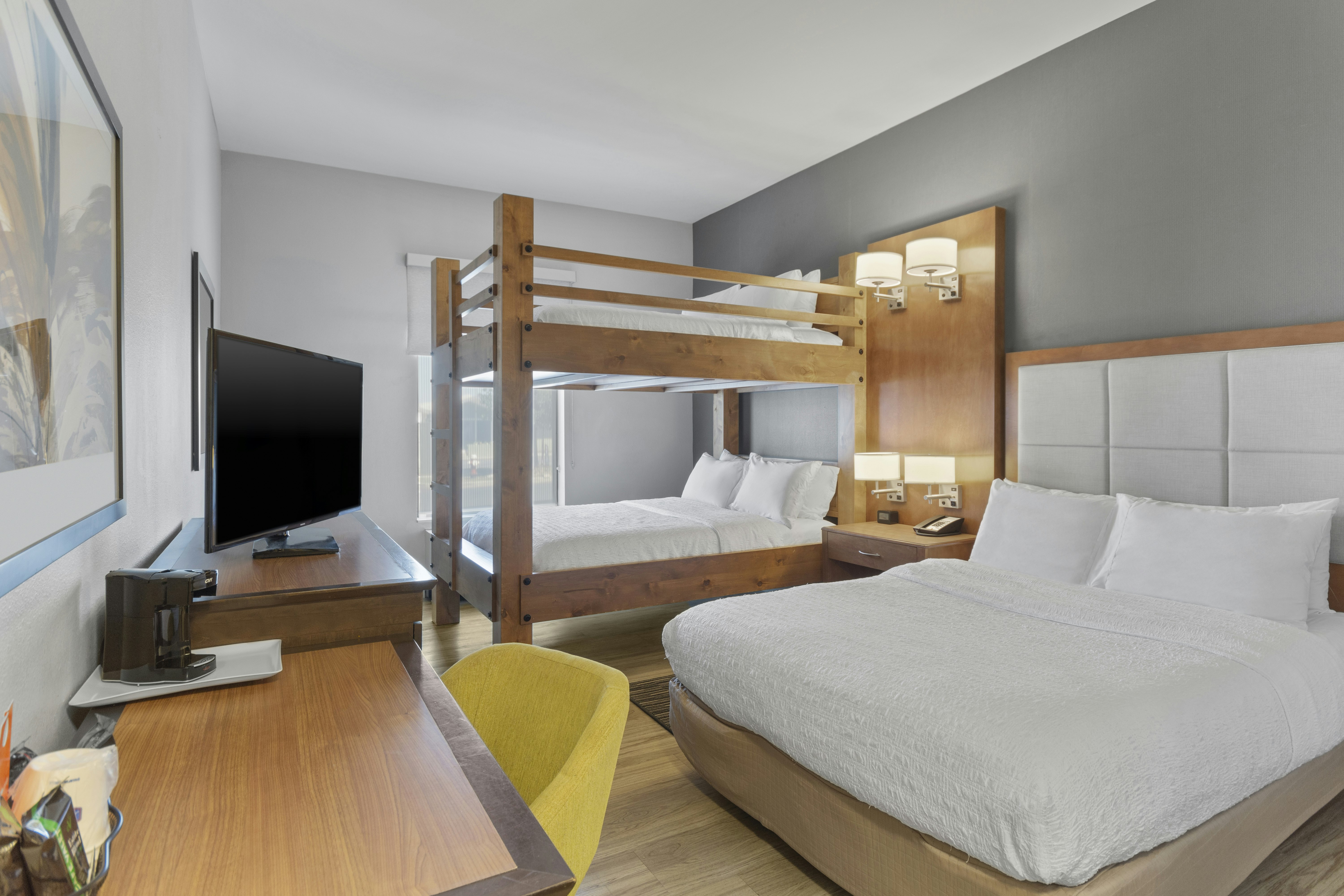 ROOM, BUNK BED, QUEEN BED