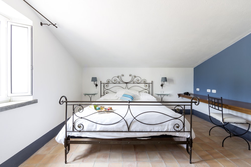 Relais Regina Giovanna 50/77