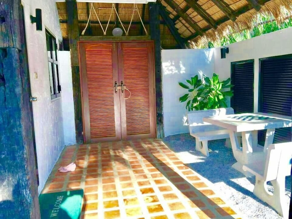 Lawana Escape Beach Resort 23/50