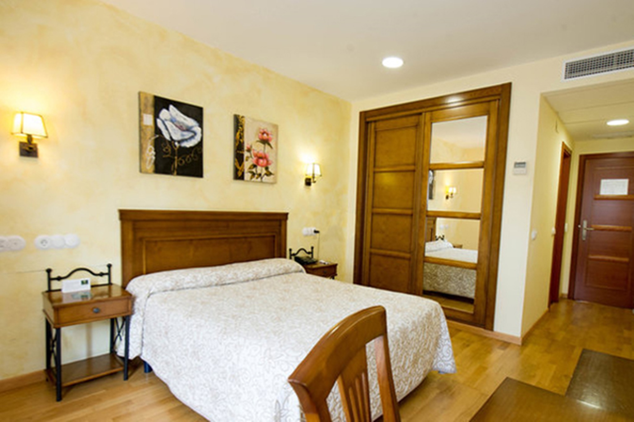 Hotel Comendador 27/69