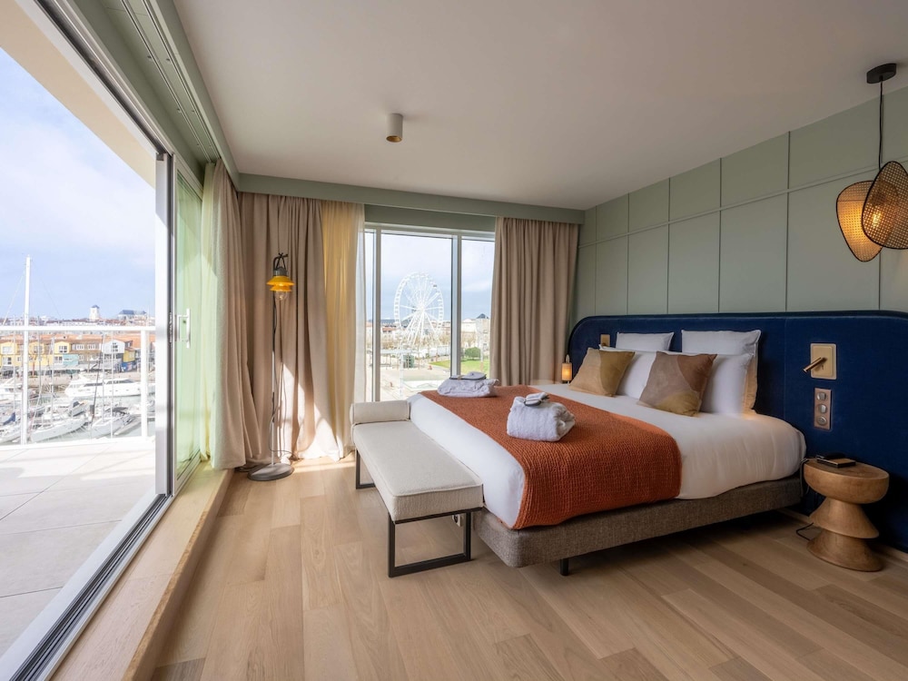 Mercure La Rochelle Vieux Port Sud 18/69