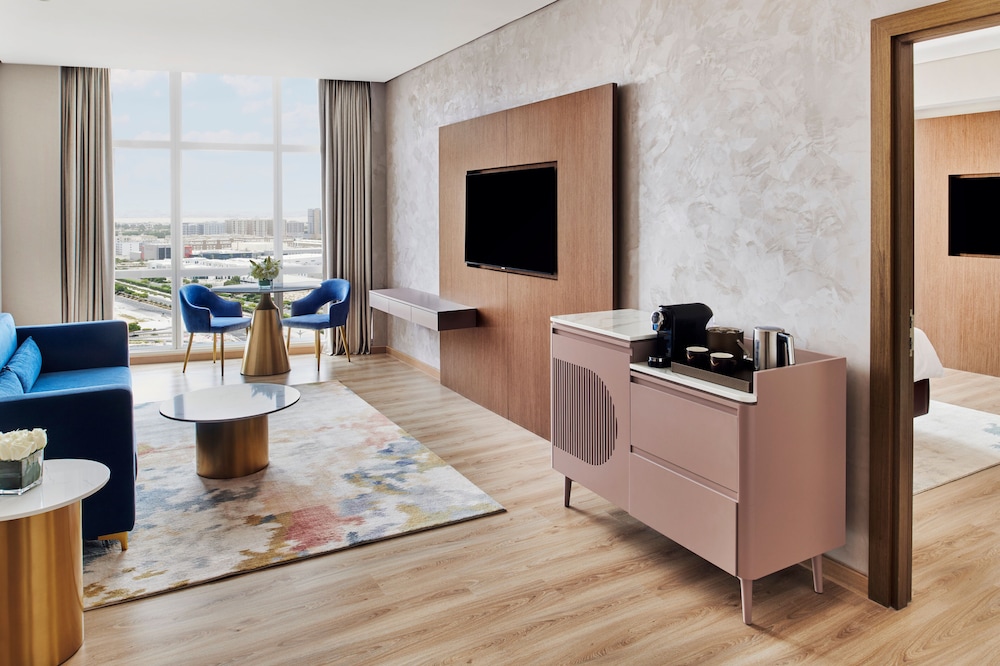 Movenpick Jumeirah Village Triangle 63/82