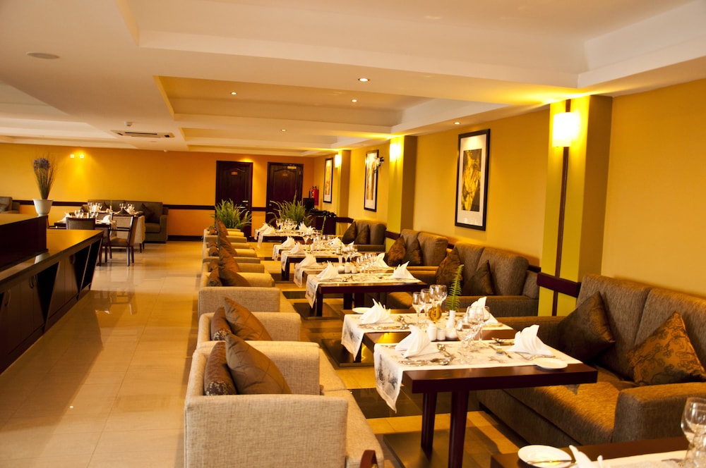 Gorillas Golf Hotel 37/55