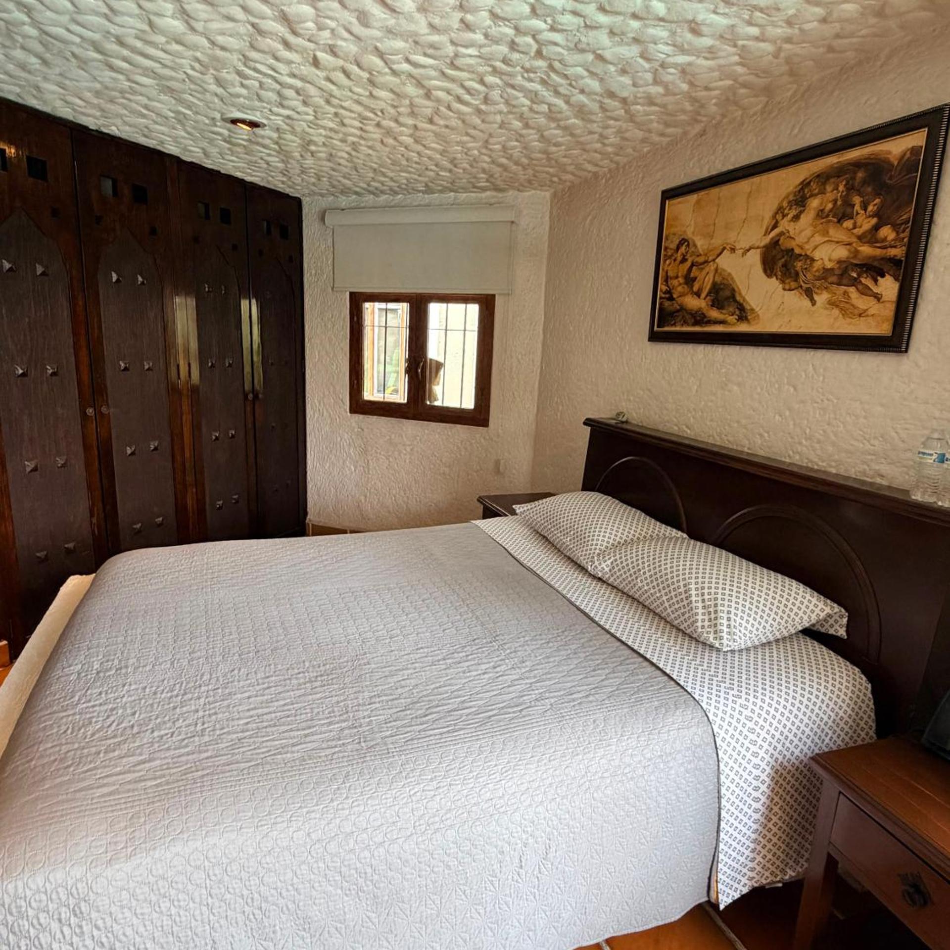 Room, Double Bed
