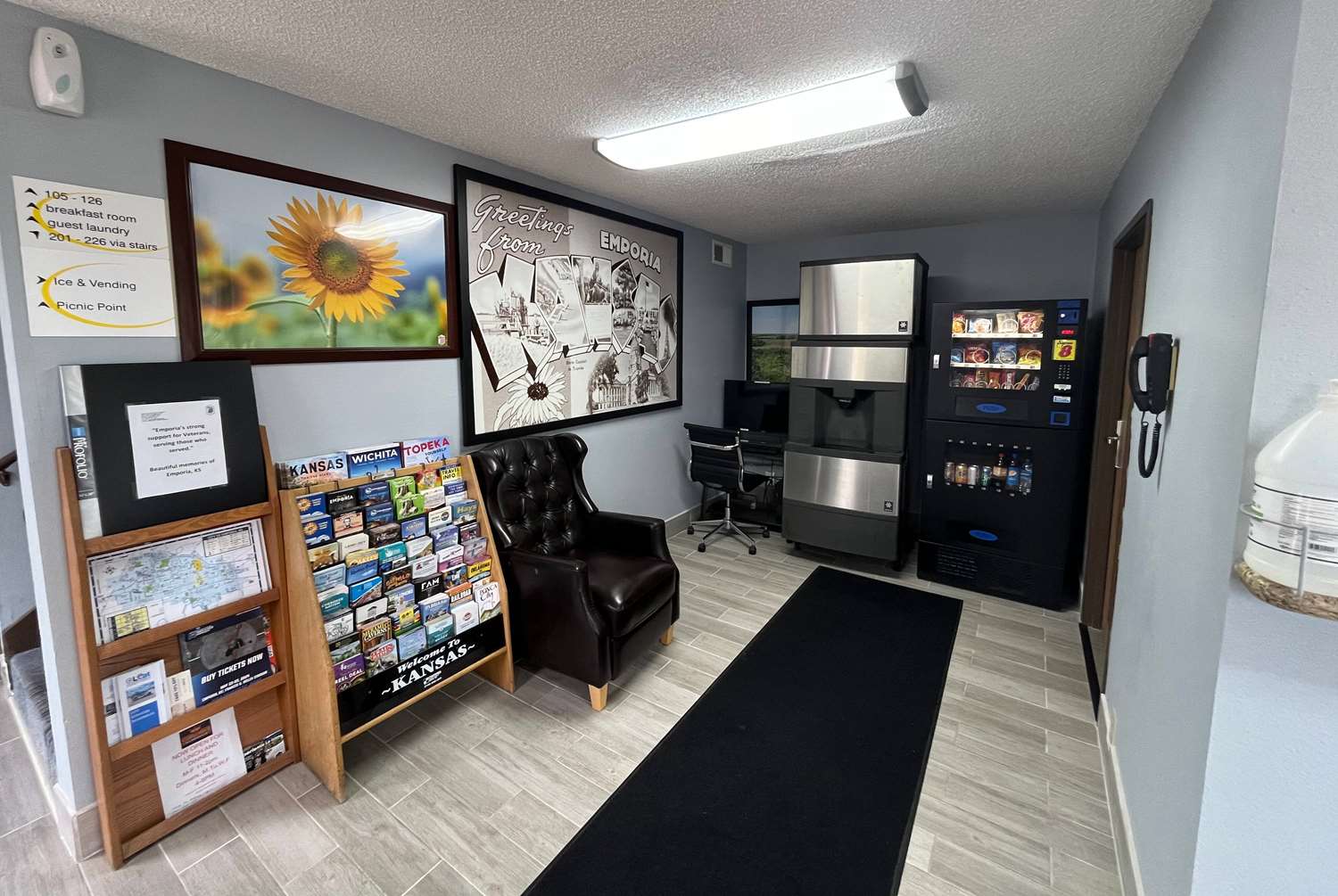 Super 8 By Wyndham Emporia 23/34