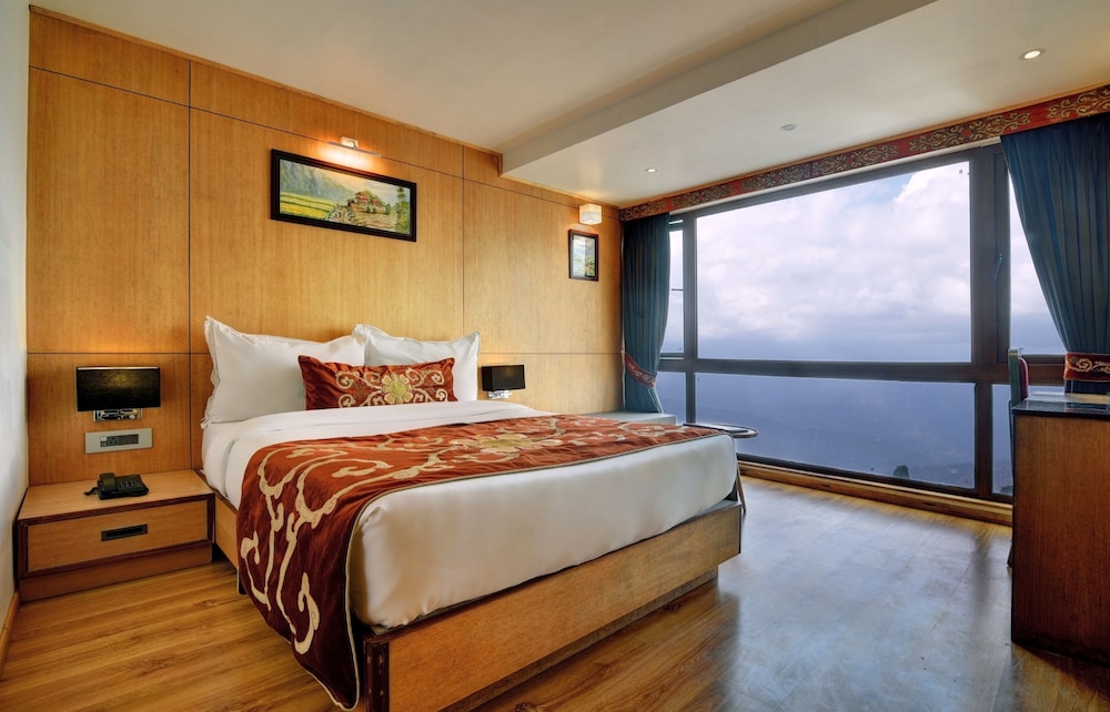 Summit Swiss Heritage Hotel 21/72