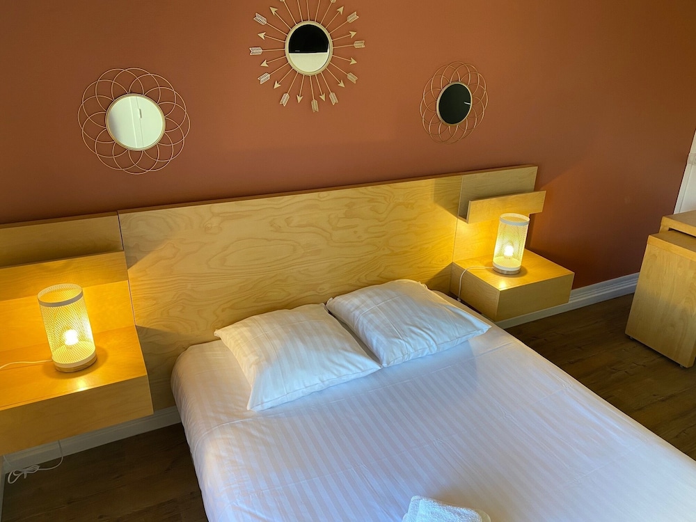 Logis Hotel Du Cirque 47/73