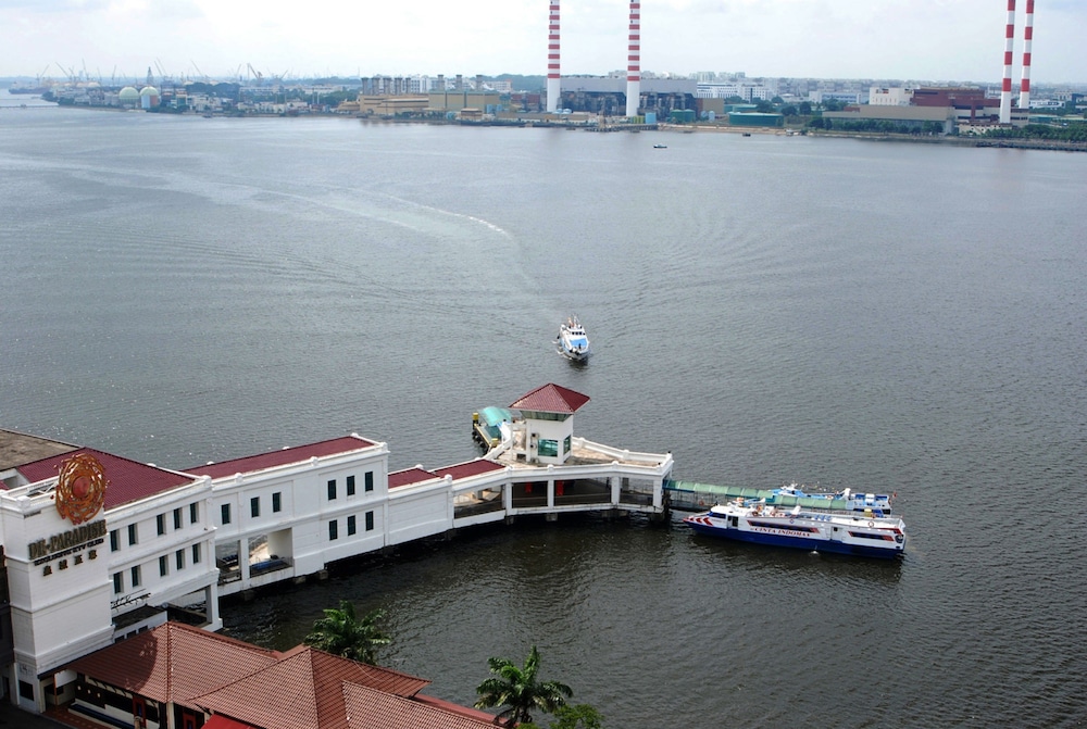 Berjaya Waterfront Hotel, Johor Bahru 34/64