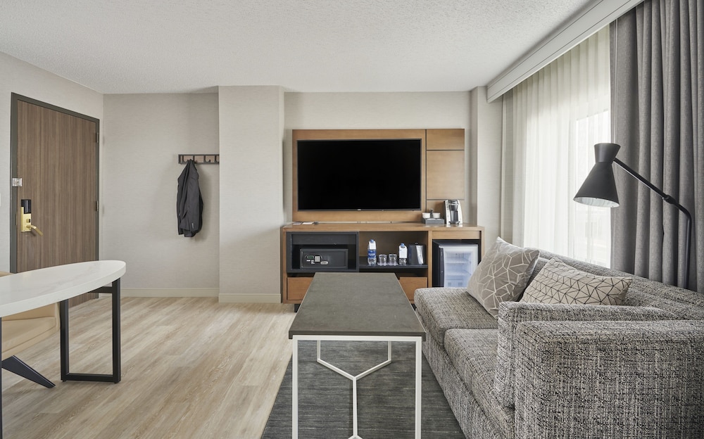 Hyatt Regency Deerfield 23/57