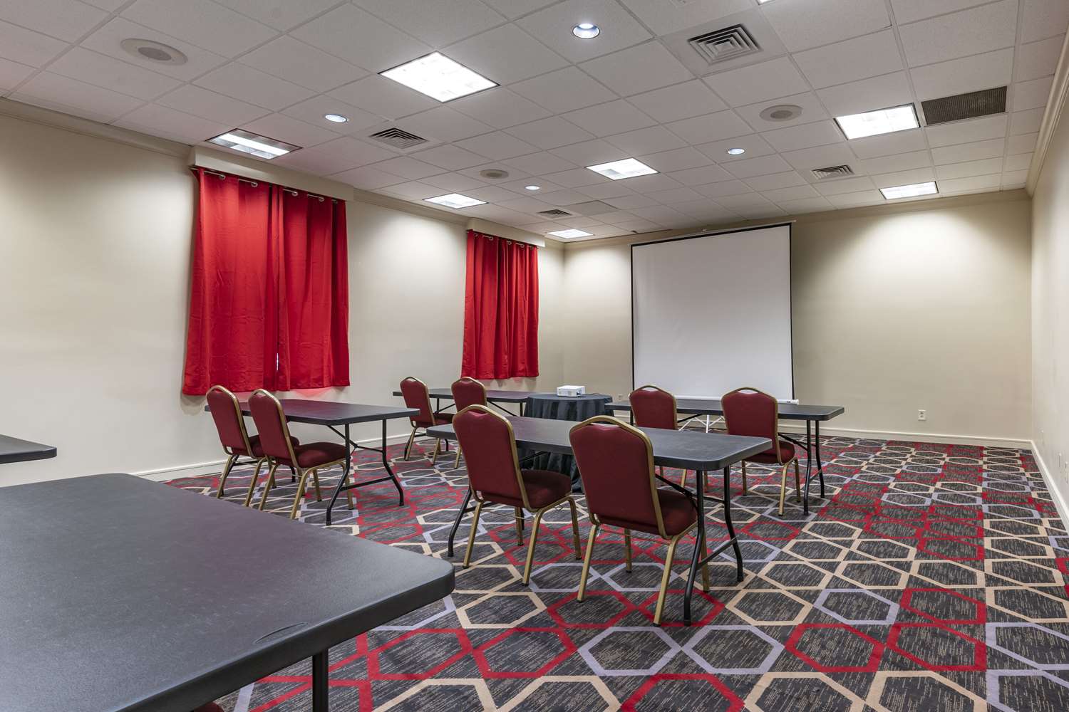 MainStay Suites Lexington I-75 26/30