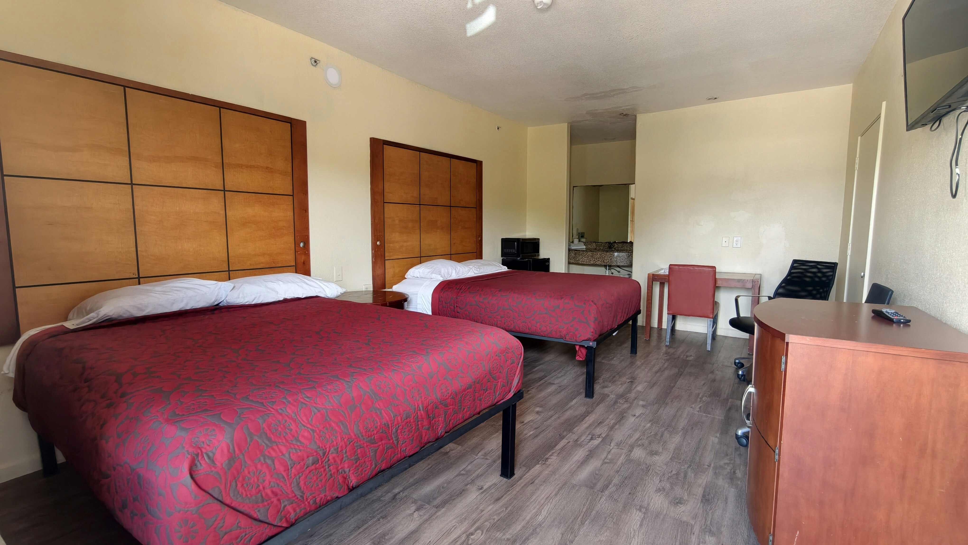Executive Inn & Suites San Marcos, TX 12/38