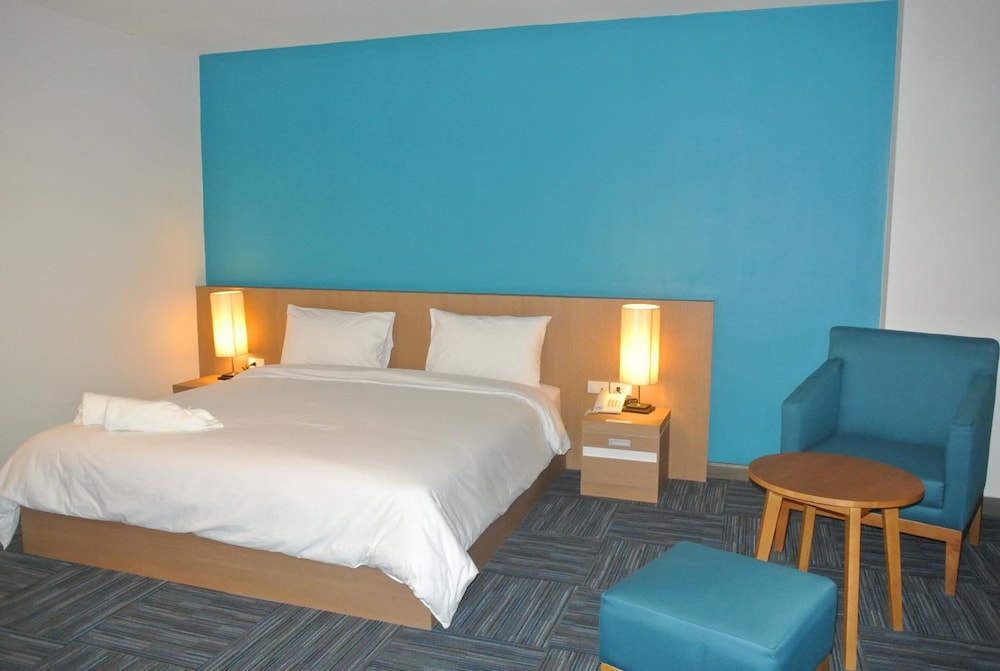 S Tara Grand Hotel 15/44