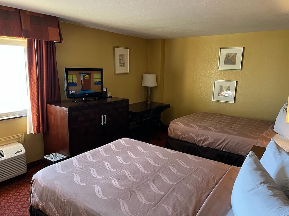 Quality Inn 15/38