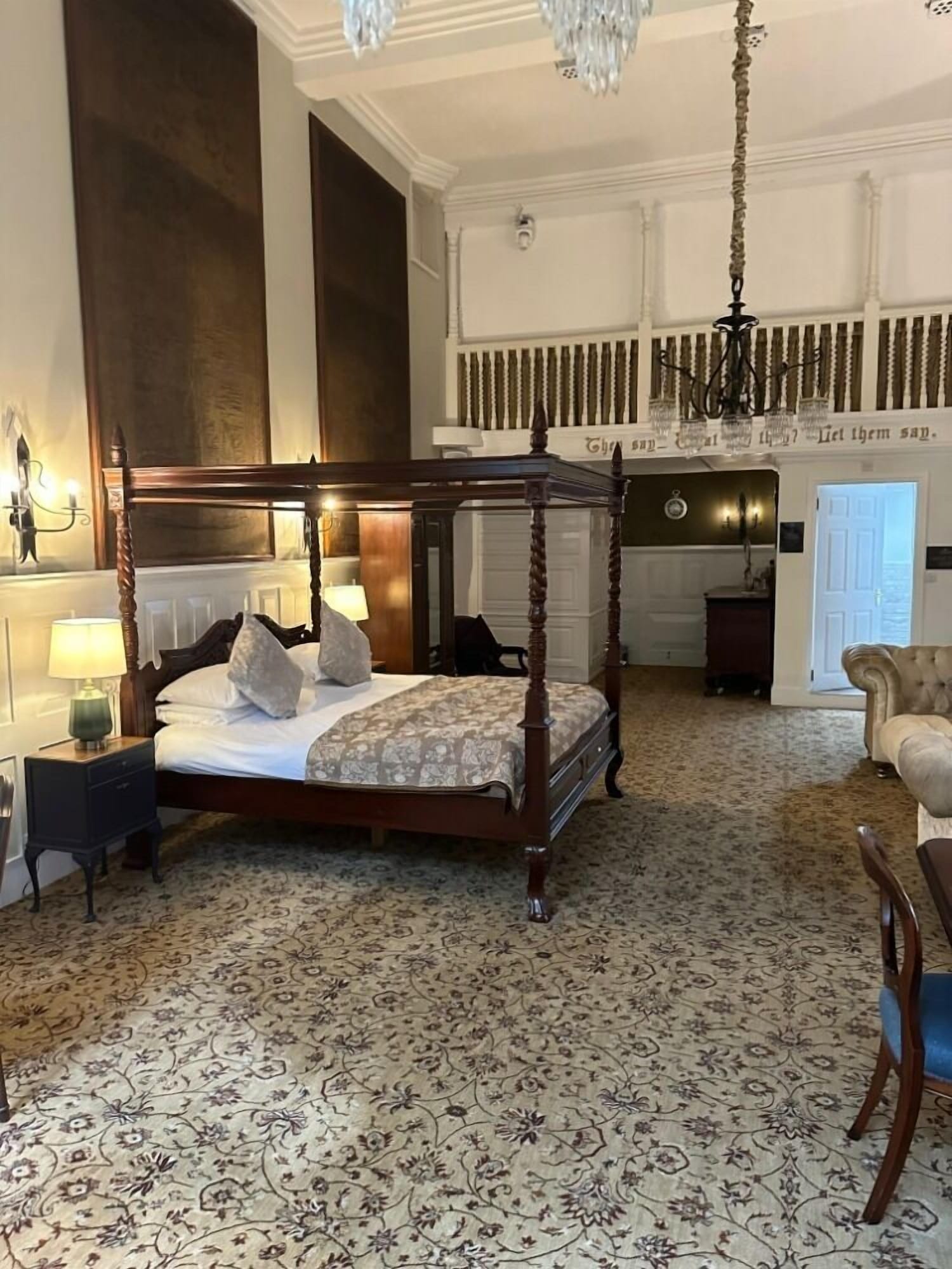 PRESIDENTIAL, SUITE, GARDEN VIEW