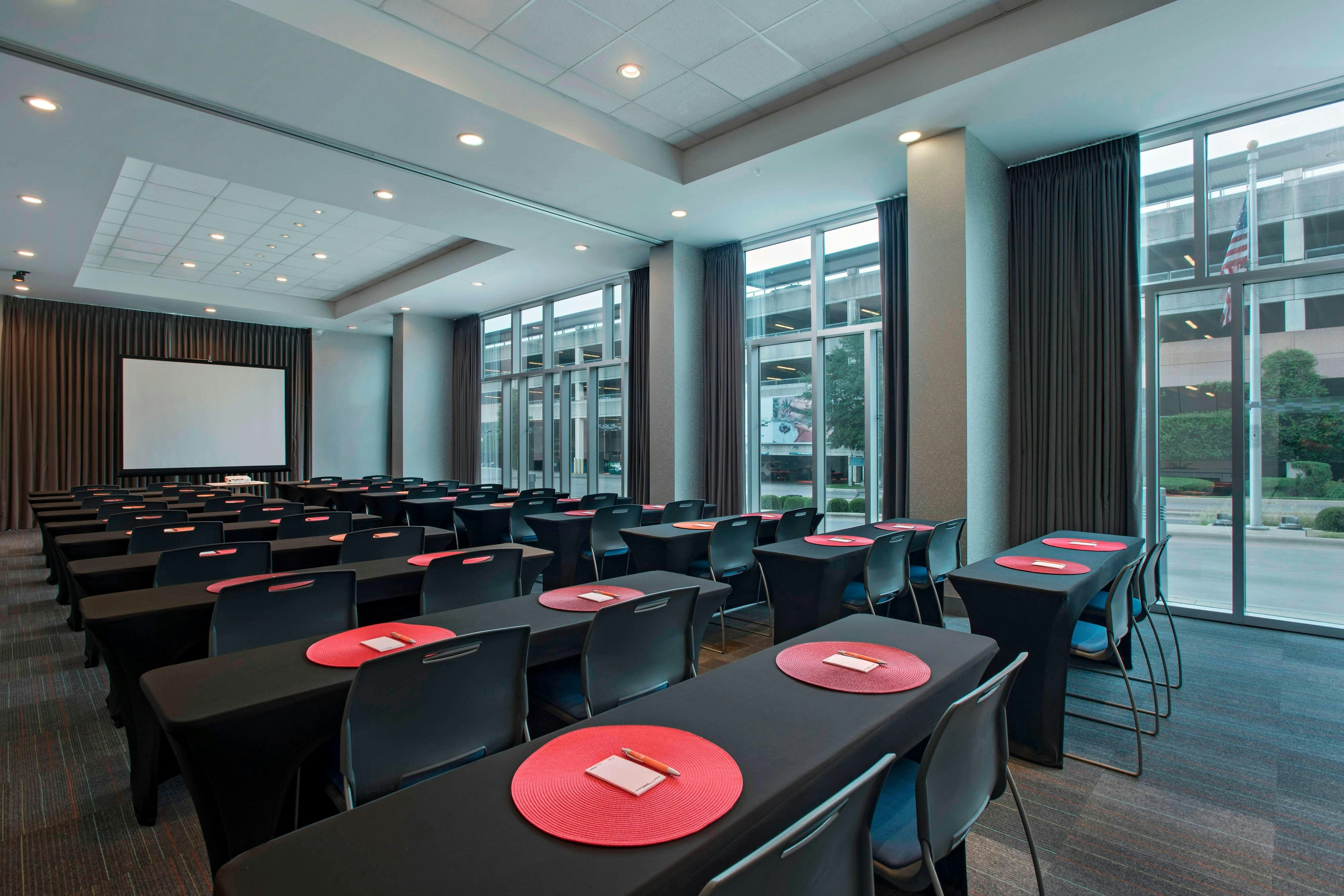 Aloft Austin at The Domain 17/22