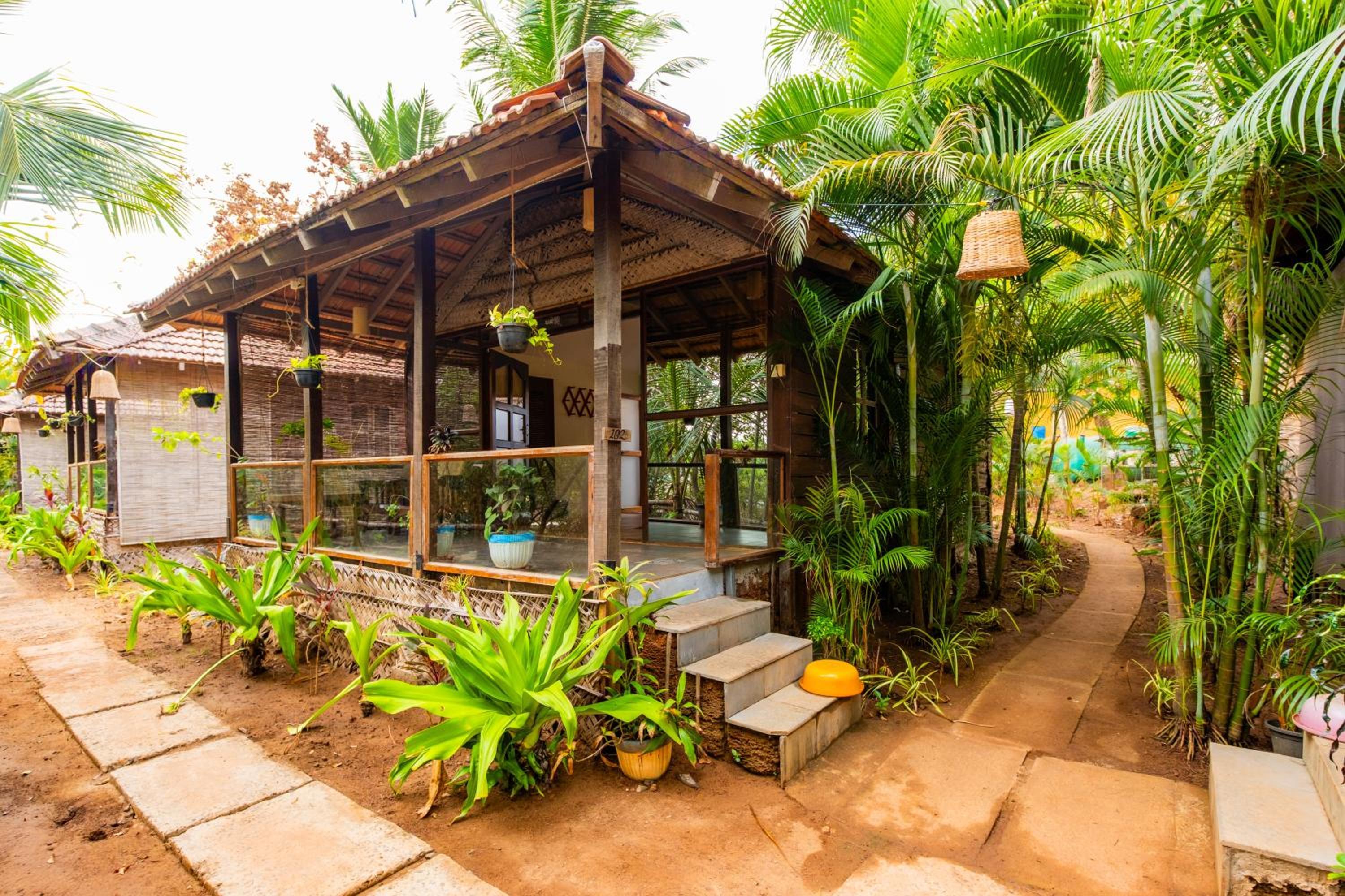 The Bay Agonda 1/50