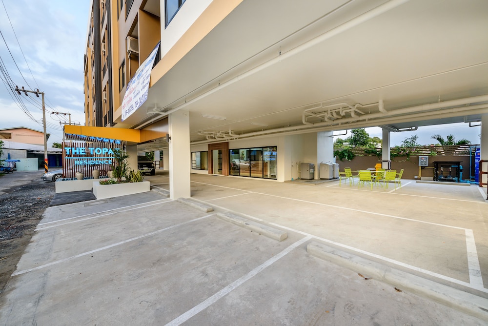 The Topaz Residence 9/40