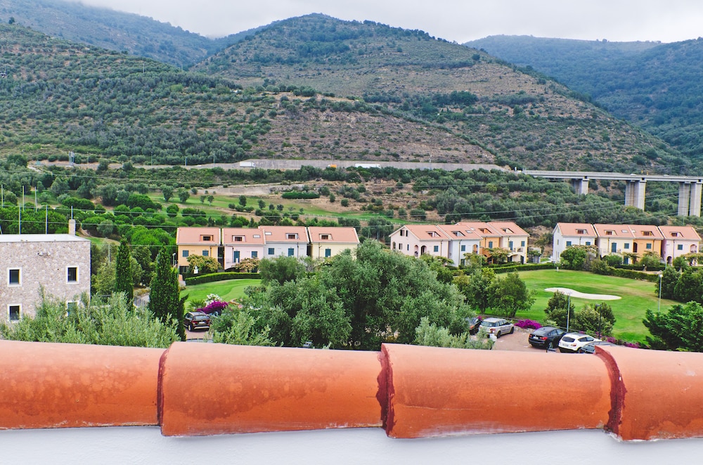 Castellaro Golf Resort 5/73