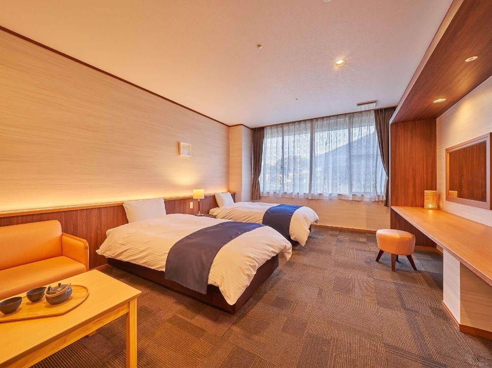 Standard, Twin Beds, No Bathroom