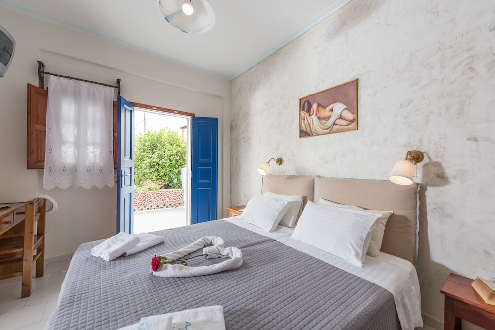 Anezina Villas 12/50