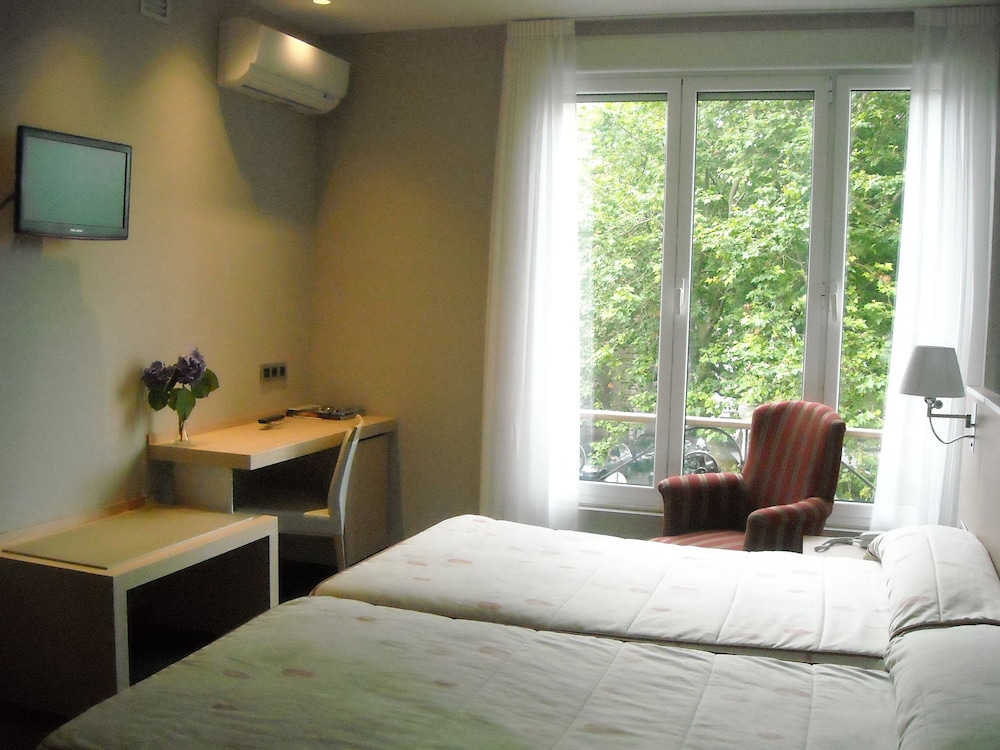 Hotel Asturias 9/31