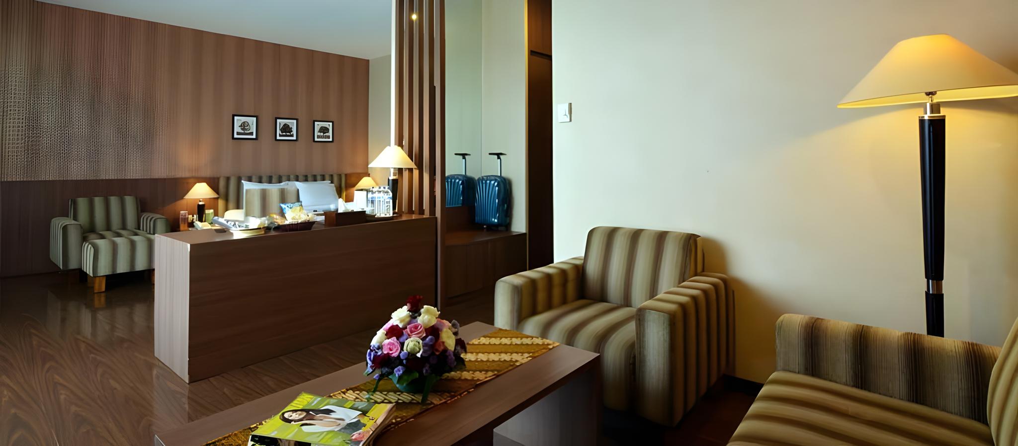 Lojikka Hotel 2/22