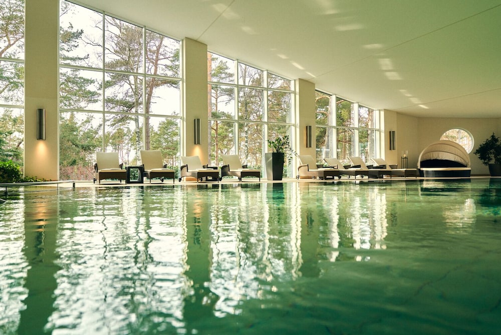 Strandhotel Fischland 53/68