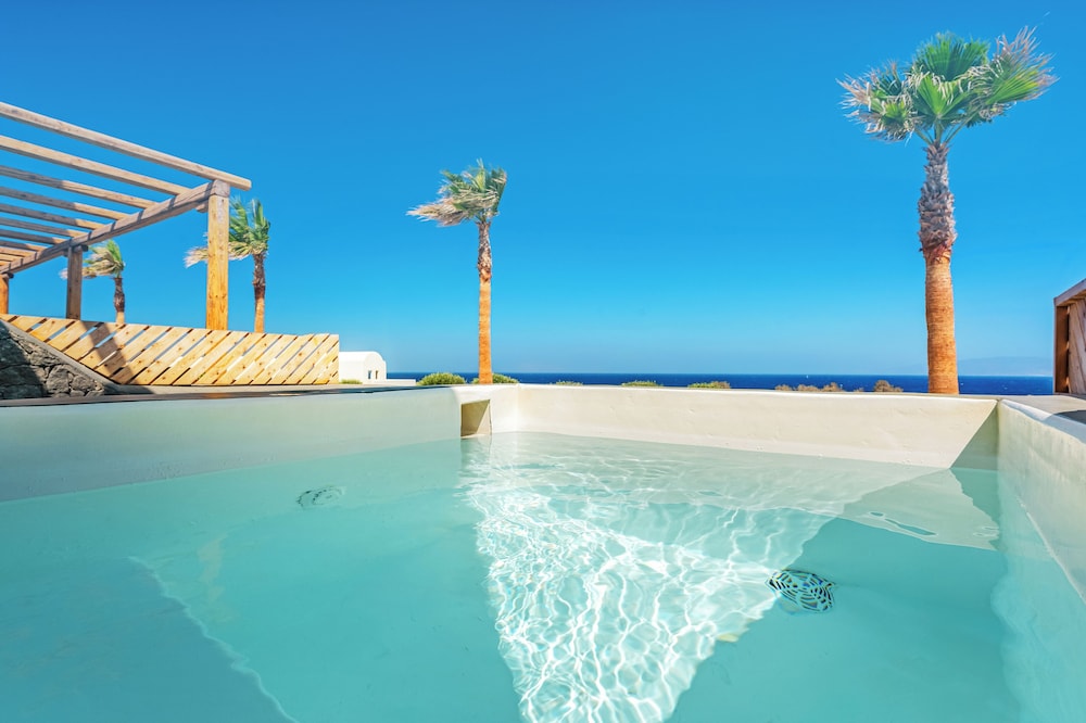 Amethyst Exclusive Suites Oia 67/72