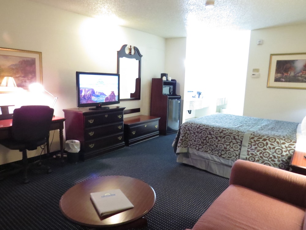 Days Inn by Wyndham Grand Junction 21/38