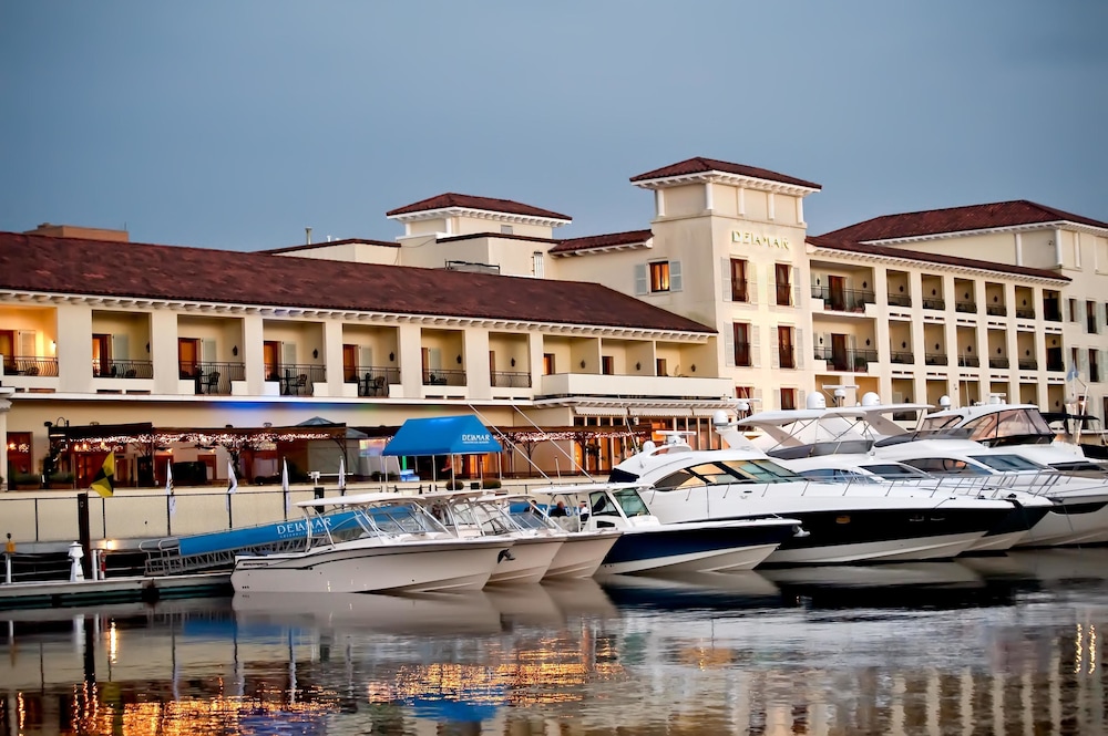 Delamar Greenwich Harbor 1/58